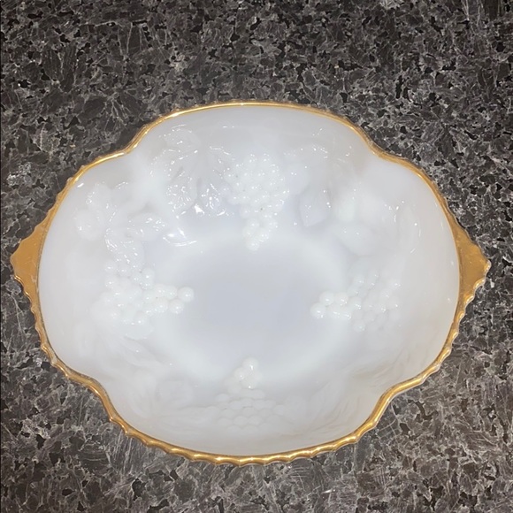 Vintage Anchor Milk Glass Grape & Leaf Bowl